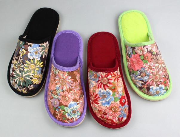 Тапочки женские закрытые  