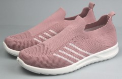 Кроссовки женские 