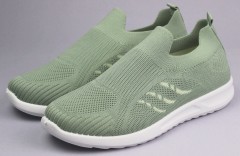 Кроссовки женские 