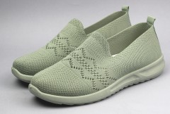 Кроссовки женские   