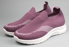 Кроссовки женские  