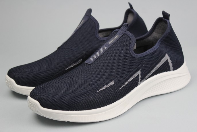 Кроссовки мужские     